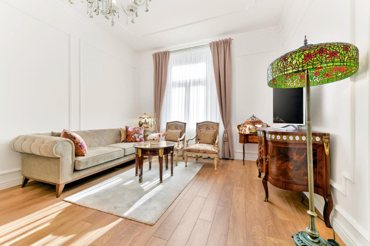 Luxury Class Apartment - 1St Floor, Large Apartment, Downtown, Newly Renovated, Fast Wifi, 4X Air Conditioning Загреб Екстериор снимка