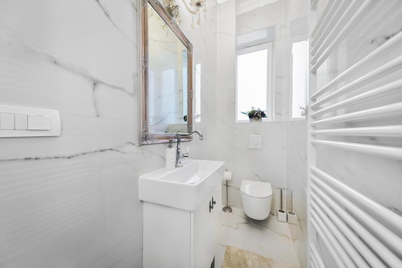 Luxury Class Apartment - 1St Floor, Large Apartment, Downtown, Newly Renovated, Fast Wifi, 4X Air Conditioning Загреб Екстериор снимка