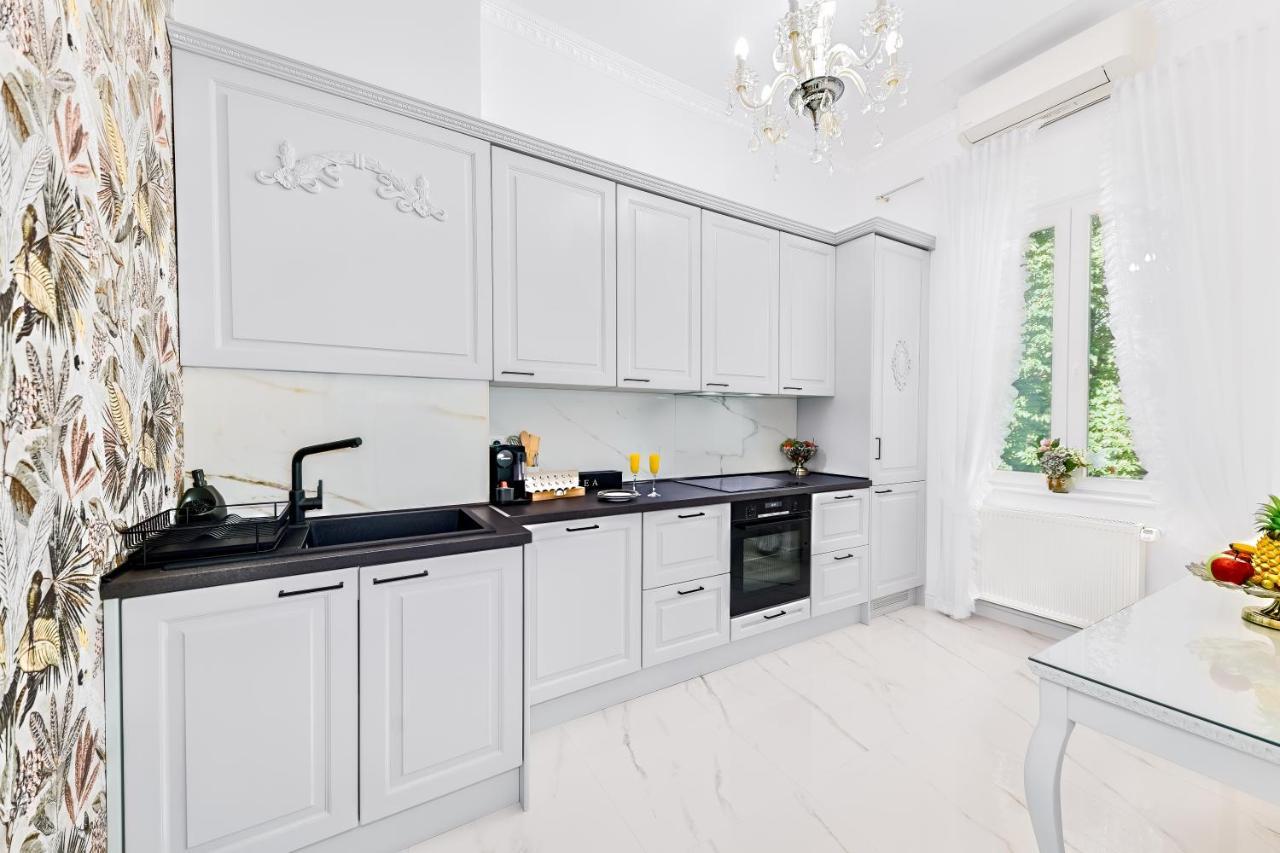 Luxury Class Apartment - 1St Floor, Large Apartment, Downtown, Newly Renovated, Fast Wifi, 4X Air Conditioning Загреб Екстериор снимка